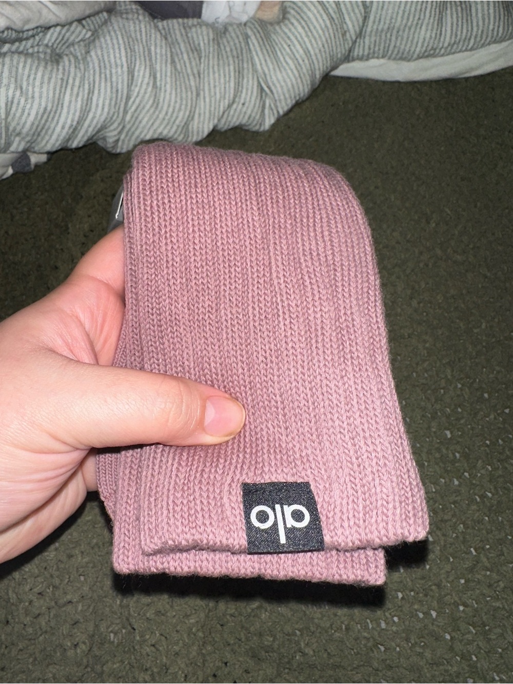 Alo unisex scrunch socks BNWT color smokey quartz purple size 8-11 perfect gift, - Picture 5 of 7